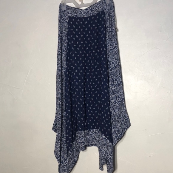 Vintage America Dresses & Skirts - Vintage America Blues size Large Blue Bandanna Flowing 100% Viscose Length 32.5